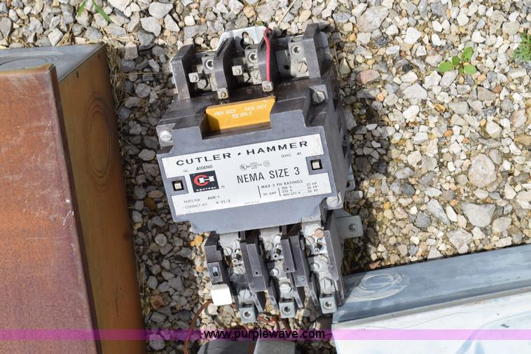 image for item BG9998 Assorted electrical equipment