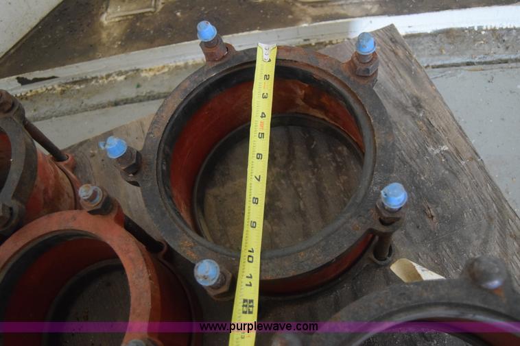 image for item BM9841 Assorted pipe couplers