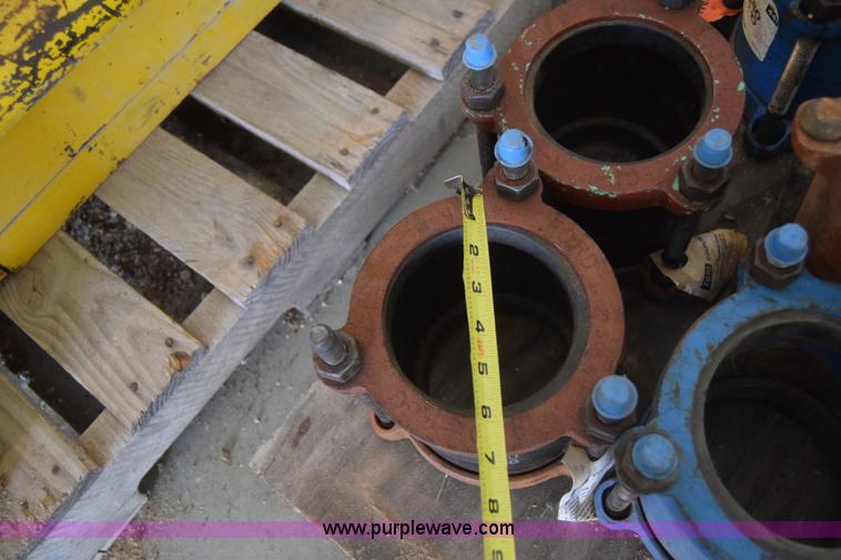 image for item BM9841 Assorted pipe couplers