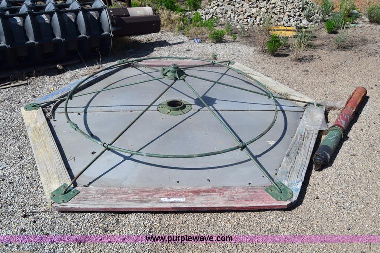 image for item BM9876 Merry-go-round