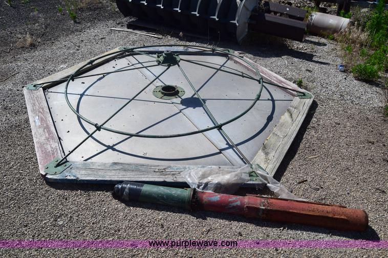 image for item BM9876 Merry-go-round