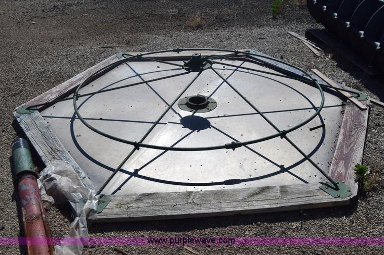 image for item BM9876 Merry-go-round