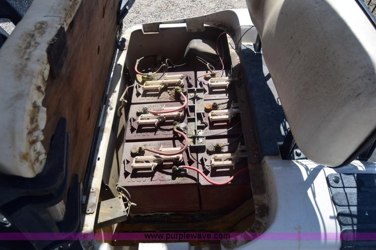 image for item BM9877 EZ GO golf cart