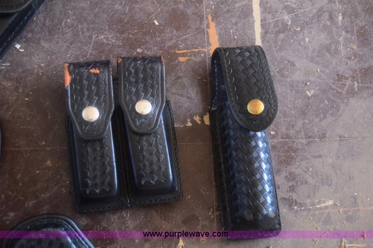 image for item BM9879 Gun belt