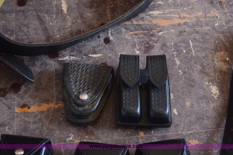 image for item BM9879 Gun belt