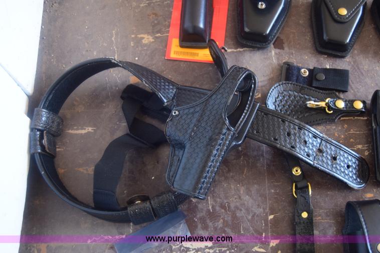 image for item BM9879 Gun belt