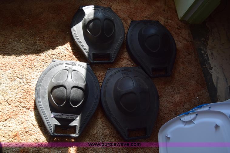 image for item BM9882 (4) Hat-Trap hat keepers