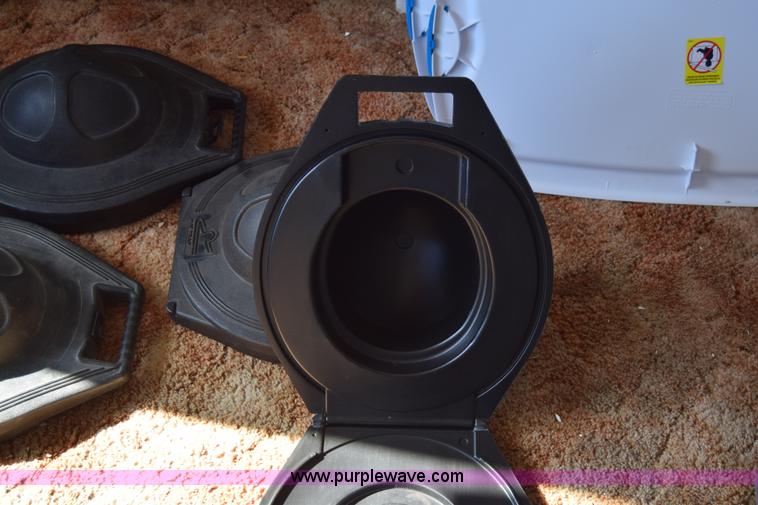 image for item BM9882 (4) Hat-Trap hat keepers