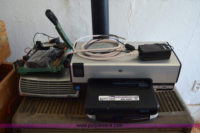 image for item BM9885 Assorted office supplies