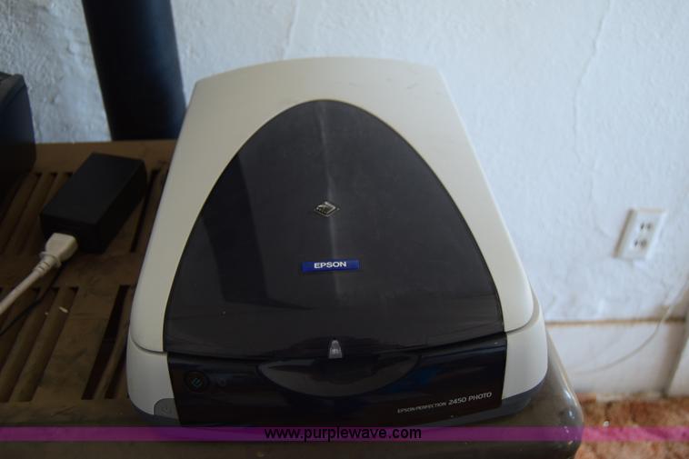 image for item BM9885 Assorted office supplies