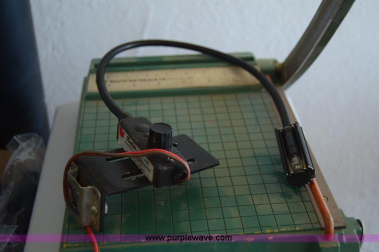 image for item BM9885 Assorted office supplies