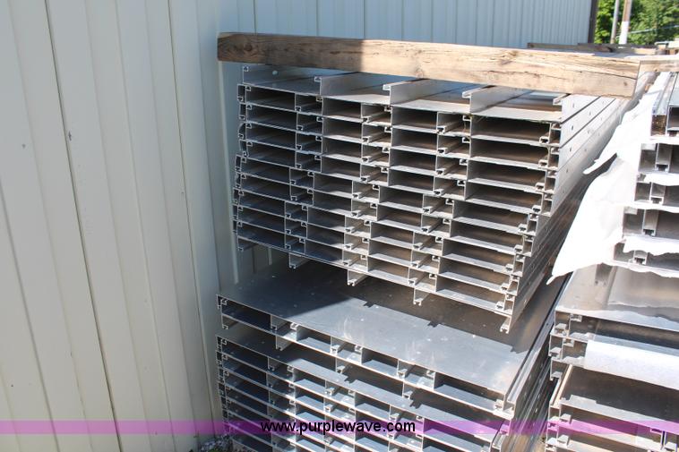 image for item BO9311 Highway signage aluminum structural panels