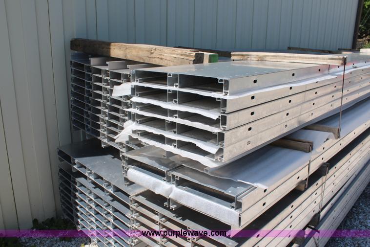 image for item BO9311 Highway signage aluminum structural panels