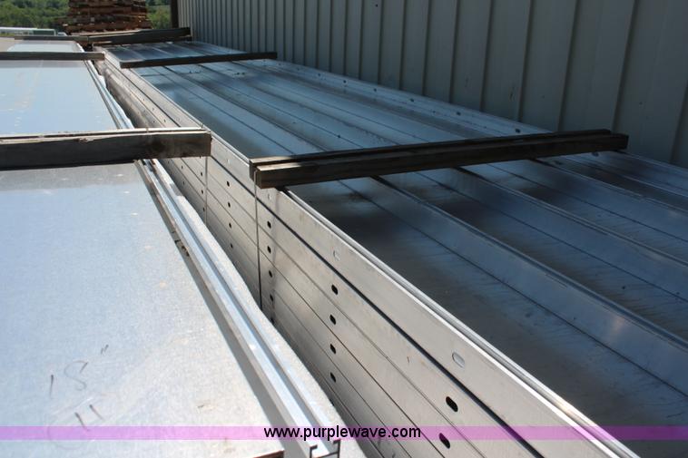 image for item BO9311 Highway signage aluminum structural panels