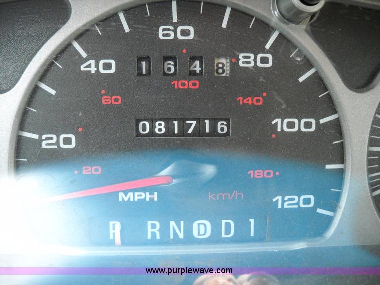 image for item D1519 1999 Ford Taurus SE