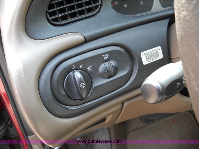 image for item D1519 1999 Ford Taurus SE