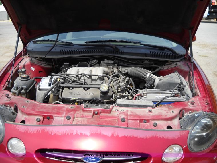 image for item D1519 1999 Ford Taurus SE