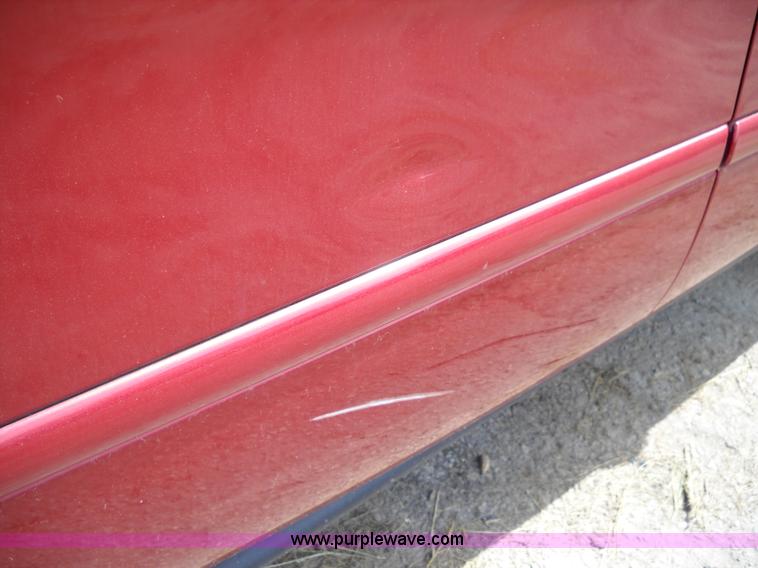 image for item D1519 1999 Ford Taurus SE