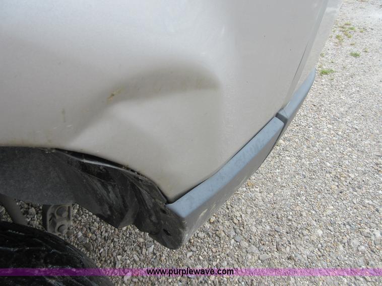 image for item D2468 2006 Ford Explorer XLS SUV