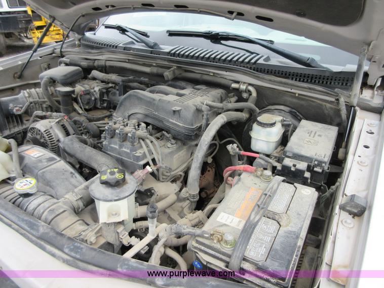 image for item D2468 2006 Ford Explorer XLS SUV