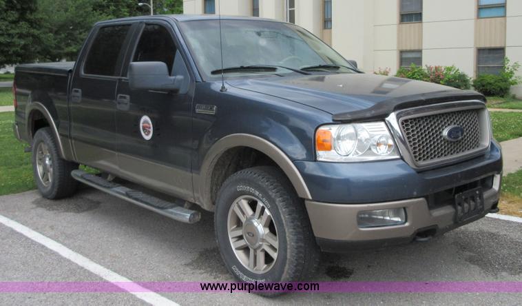 image for item D2487 2005 Ford F150 SuperCrew pickup truck