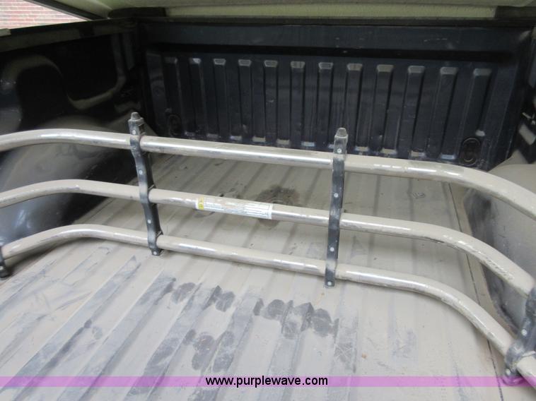 image for item D2487 2005 Ford F150 SuperCrew pickup truck