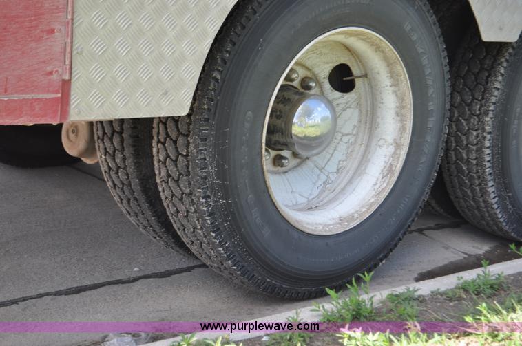 image for item F2466 1984 Freightliner FLC fire truck