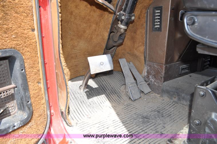 image for item F2466 1984 Freightliner FLC fire truck