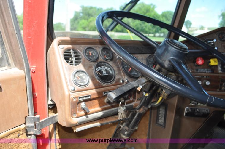 image for item F2466 1984 Freightliner FLC fire truck