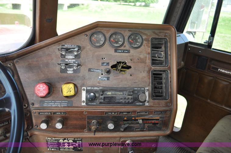 image for item F2466 1984 Freightliner FLC fire truck