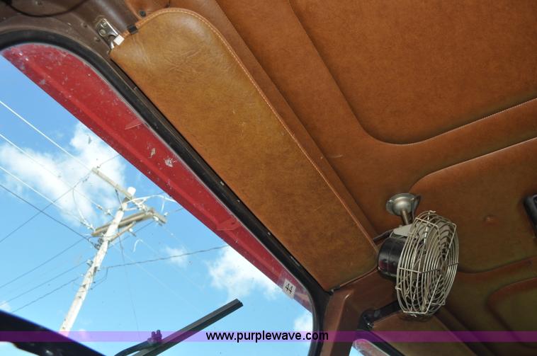 image for item F2466 1984 Freightliner FLC fire truck