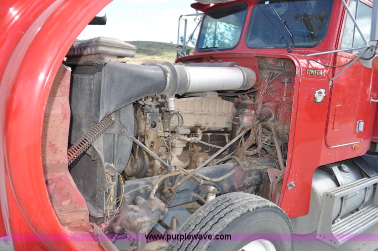 image for item F2466 1984 Freightliner FLC fire truck