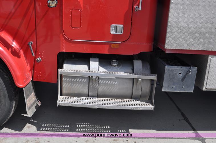 image for item F2466 1984 Freightliner FLC fire truck