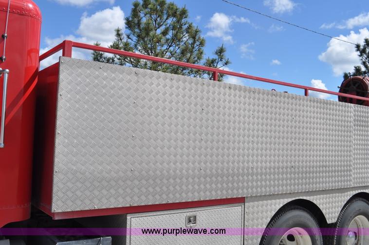 image for item F2466 1984 Freightliner FLC fire truck