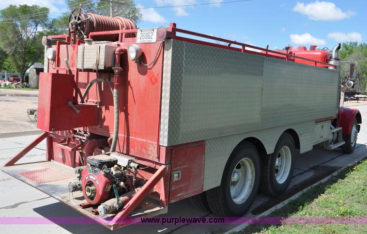 image for item F2466 1984 Freightliner FLC fire truck