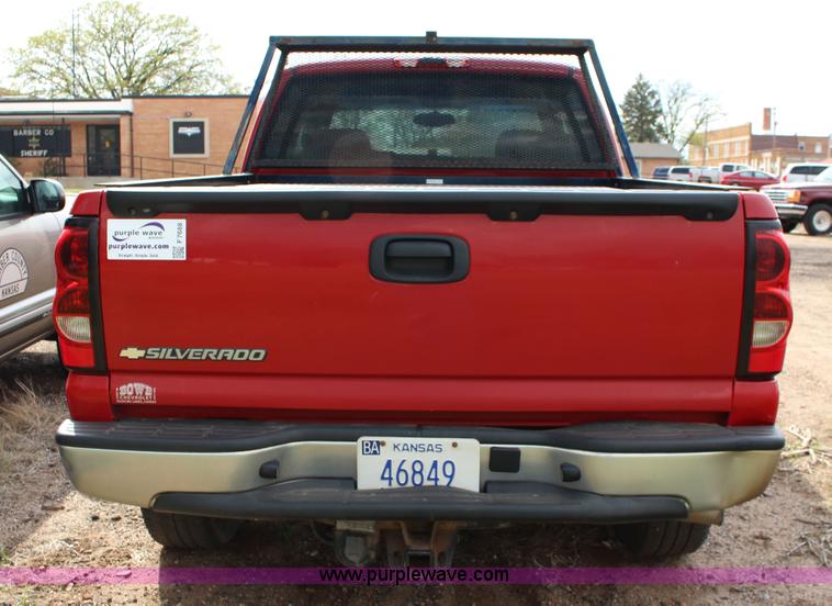 image for item F7688 2006 Chevrolet Silverado 1500 Ext. Cab pickup truck