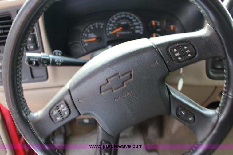 image for item F7688 2006 Chevrolet Silverado 1500 Ext. Cab pickup truck