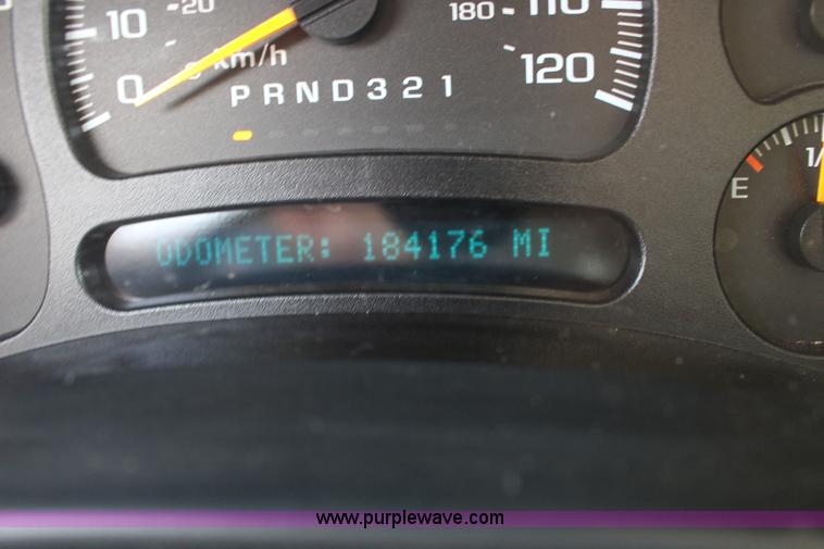 image for item F7688 2006 Chevrolet Silverado 1500 Ext. Cab pickup truck