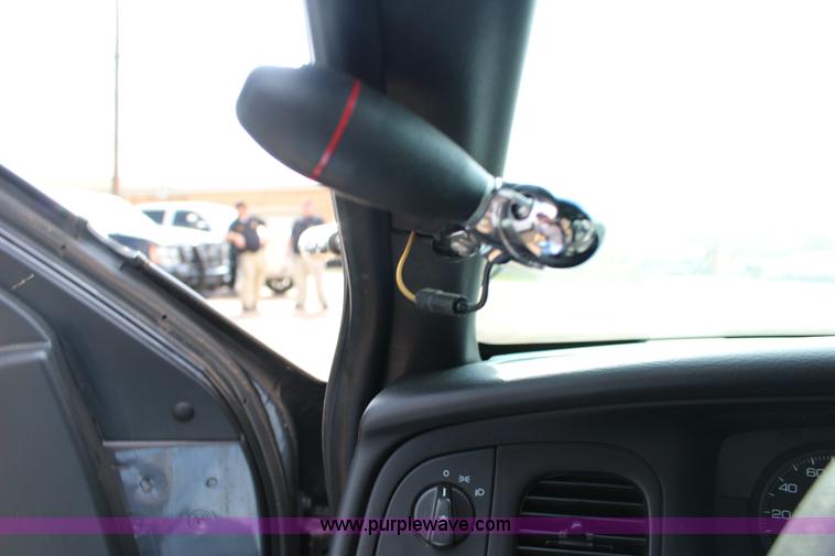 image for item F7689 2009 Ford Crown Victoria Police Interceptor