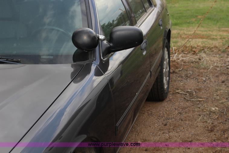 image for item F7689 2009 Ford Crown Victoria Police Interceptor