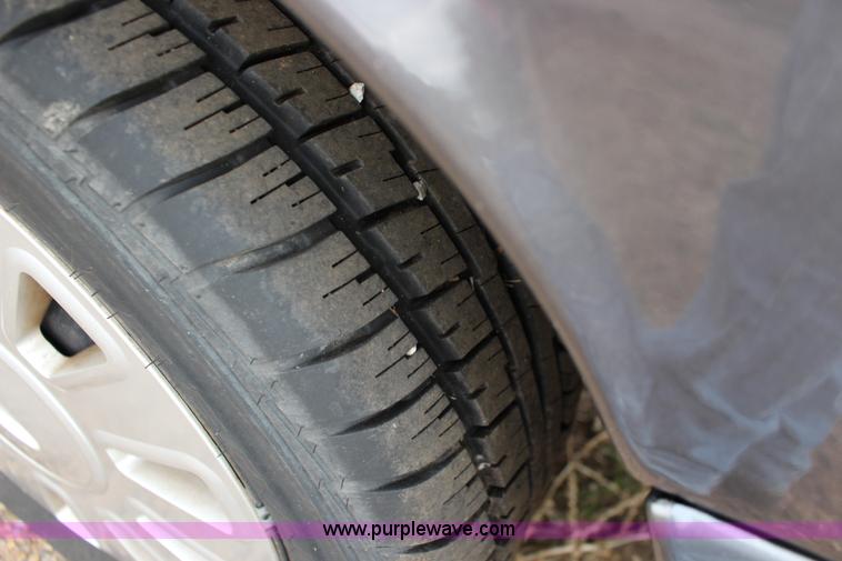 image for item F7689 2009 Ford Crown Victoria Police Interceptor