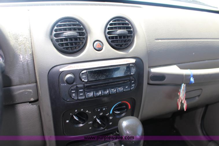 image for item F7847 2005 Jeep Liberty SUV