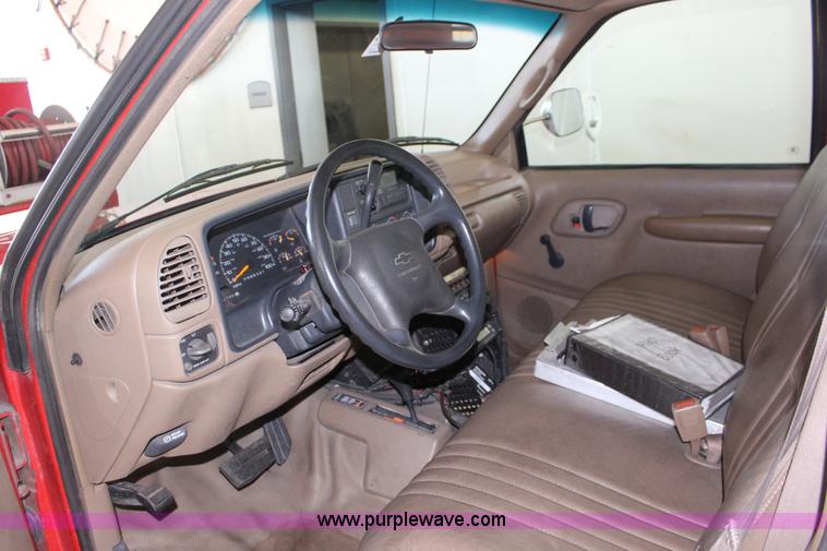 image for item F7879 1995 Chevrolet Cheyenne 3500 brush fire truck