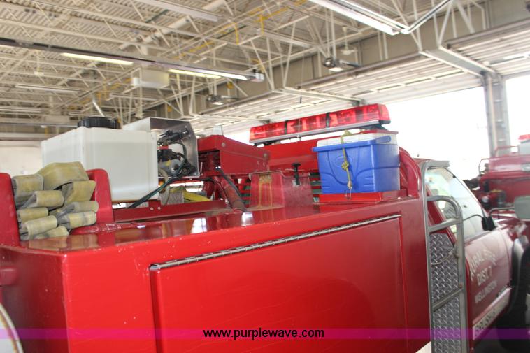 image for item F7879 1995 Chevrolet Cheyenne 3500 brush fire truck
