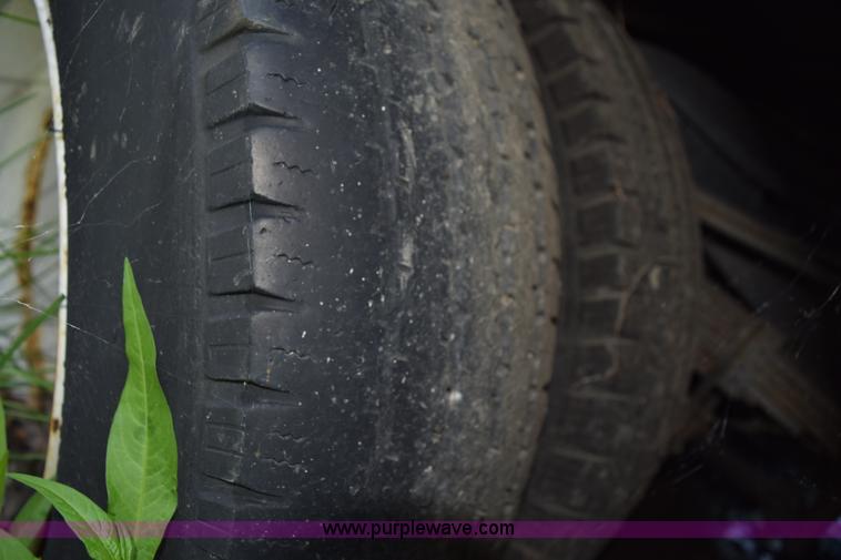 image for item H5003 2003 Ford Econoline E450 bus