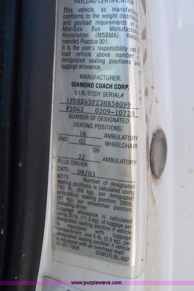 image for item H5003 2003 Ford Econoline E450 bus