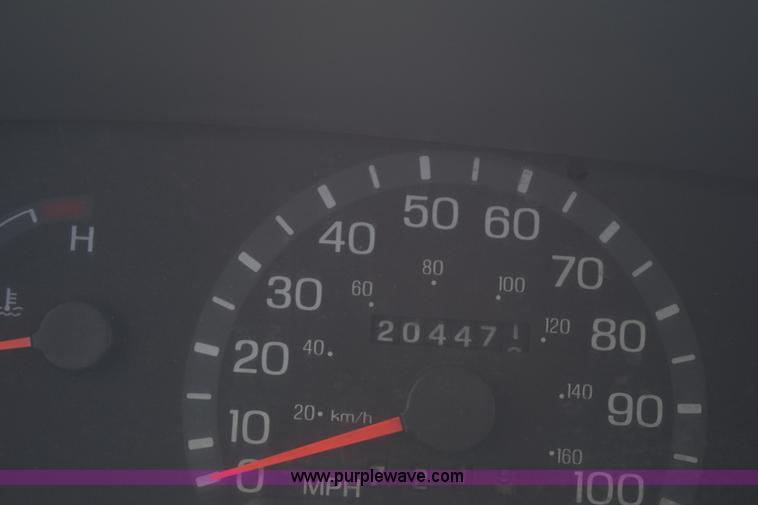 image for item H5004 2003 Ford Econoline E450 bus