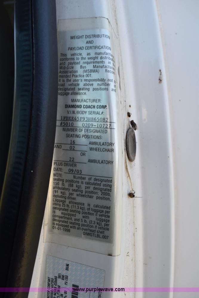 image for item H5005 2003 Ford Econoline E450 bus