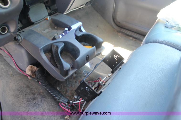 image for item H5008 2001 Dodge Ram 1500 pickup truck