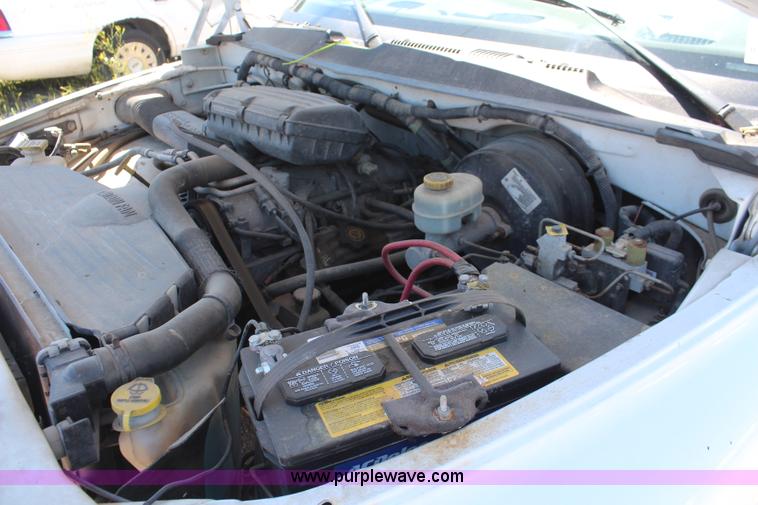 image for item H5008 2001 Dodge Ram 1500 pickup truck